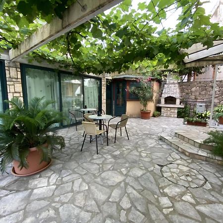 Guesthouse Tri Palme Becici  Exterior photo
