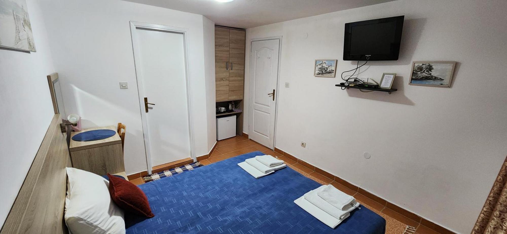 Guesthouse Tri Palme Becici  Exterior photo